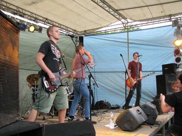 Rock die Burg 2007-rdb07_steeph_30.jpg (image/jpeg, 261493 B)