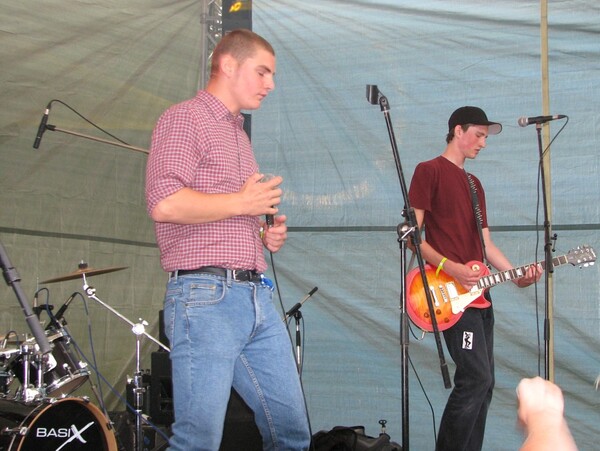 Rock die Burg 2007-rdb07_steeph_49.jpg (image/jpeg, 200569 B)