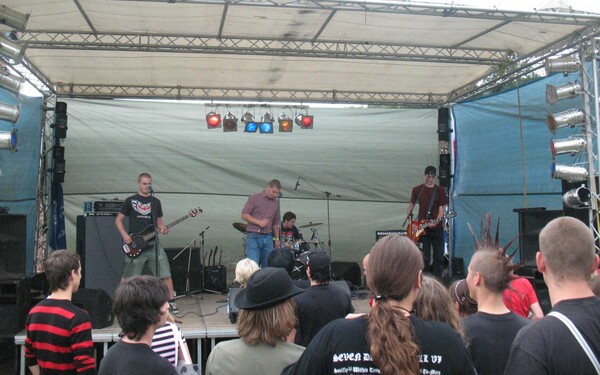 Rock die Burg 2007-rdb07_steeph_6.JPG (image/jpeg, 398858 B)