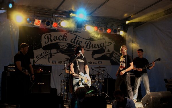 Rock die Burg 2008-RdB08_steeph023.jpg (image/jpeg, 1284453 B)