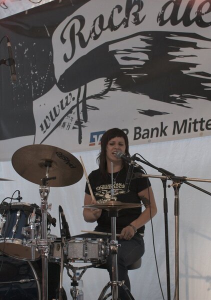 Rock die Burg 2008-RdB08_steeph044.jpg (image/jpeg, 112938 B)