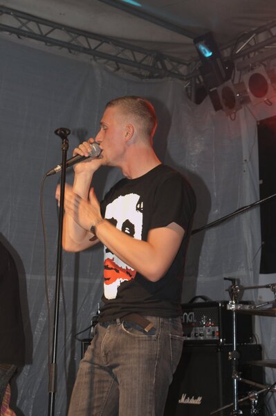 Rock die Burg 2008-RdB08_steeph082.jpg (image/jpeg, 212548 B)