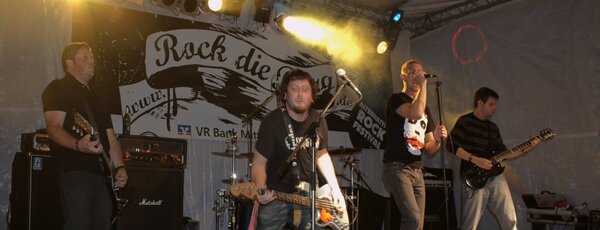 Rock die Burg 2008-RdB08_steeph086.jpg (image/jpeg, 69773 B)