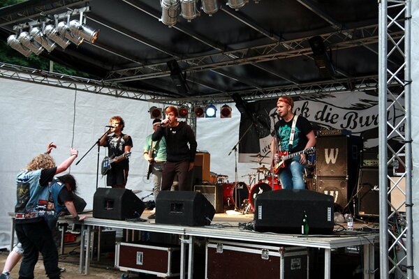 Rock die Burg 2009-IMG_8179.JPG (image/jpeg, 181327 B)