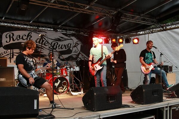 Rock die Burg 2009-IMG_8188.JPG (image/jpeg, 177063 B)