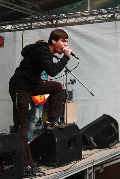 Rock die Burg 2009-IMG_8198.JPG (image/jpeg, 91537 B)