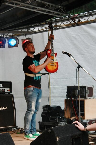 Rock die Burg 2009-IMG_8202.JPG (image/jpeg, 94144 B)