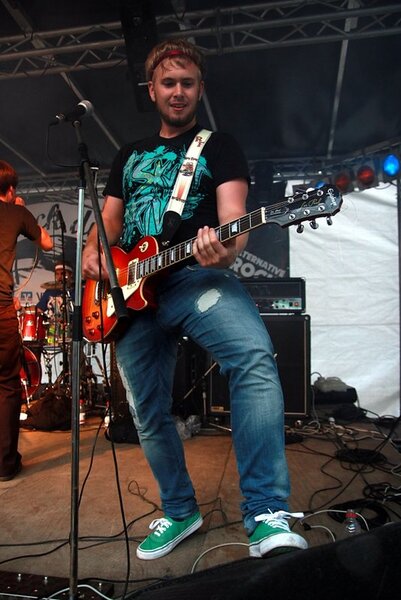 Rock die Burg 2009-IMG_8279.JPG (image/jpeg, 108601 B)