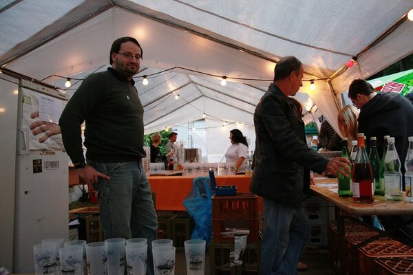 Rock die Burg 2009-IMG_8330.JPG (image/jpeg, 139776 B)