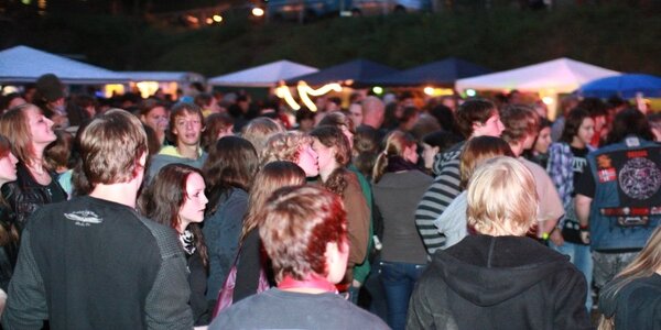 Rock die Burg 2009-IMG_8448.JPG (image/jpeg, 113093 B)