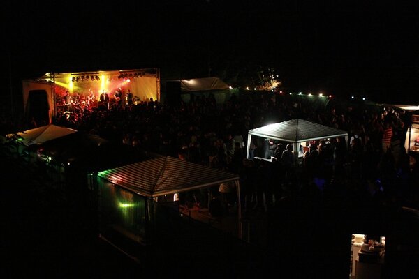 Rock die Burg 2009-IMG_8595.JPG (image/jpeg, 84532 B)