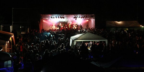 Rock die Burg 2009-IMG_8630.JPG (image/jpeg, 79469 B)