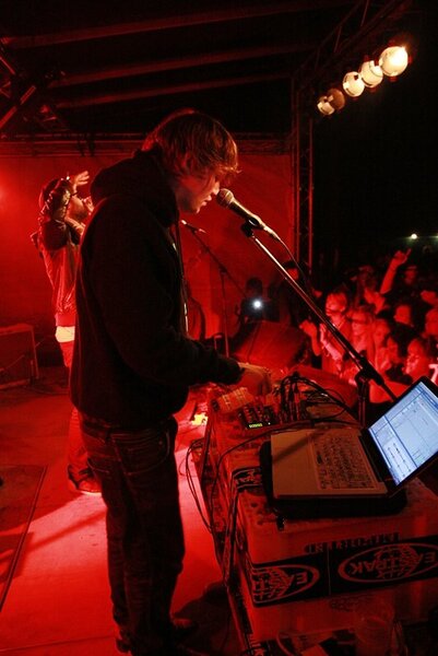 Rock die Burg 2009-IMG_8754.JPG (image/jpeg, 87710 B)