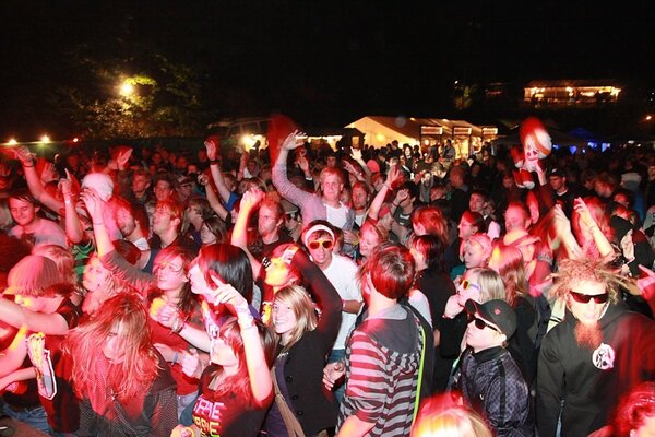 Rock die Burg 2009-IMG_8758.JPG (image/jpeg, 182752 B)