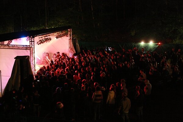 Rock die Burg 2009-IMG_8841.JPG (image/jpeg, 107669 B)