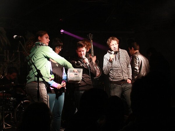 Rock die Burg 2009-IMG_8848.JPG (image/jpeg, 121027 B)